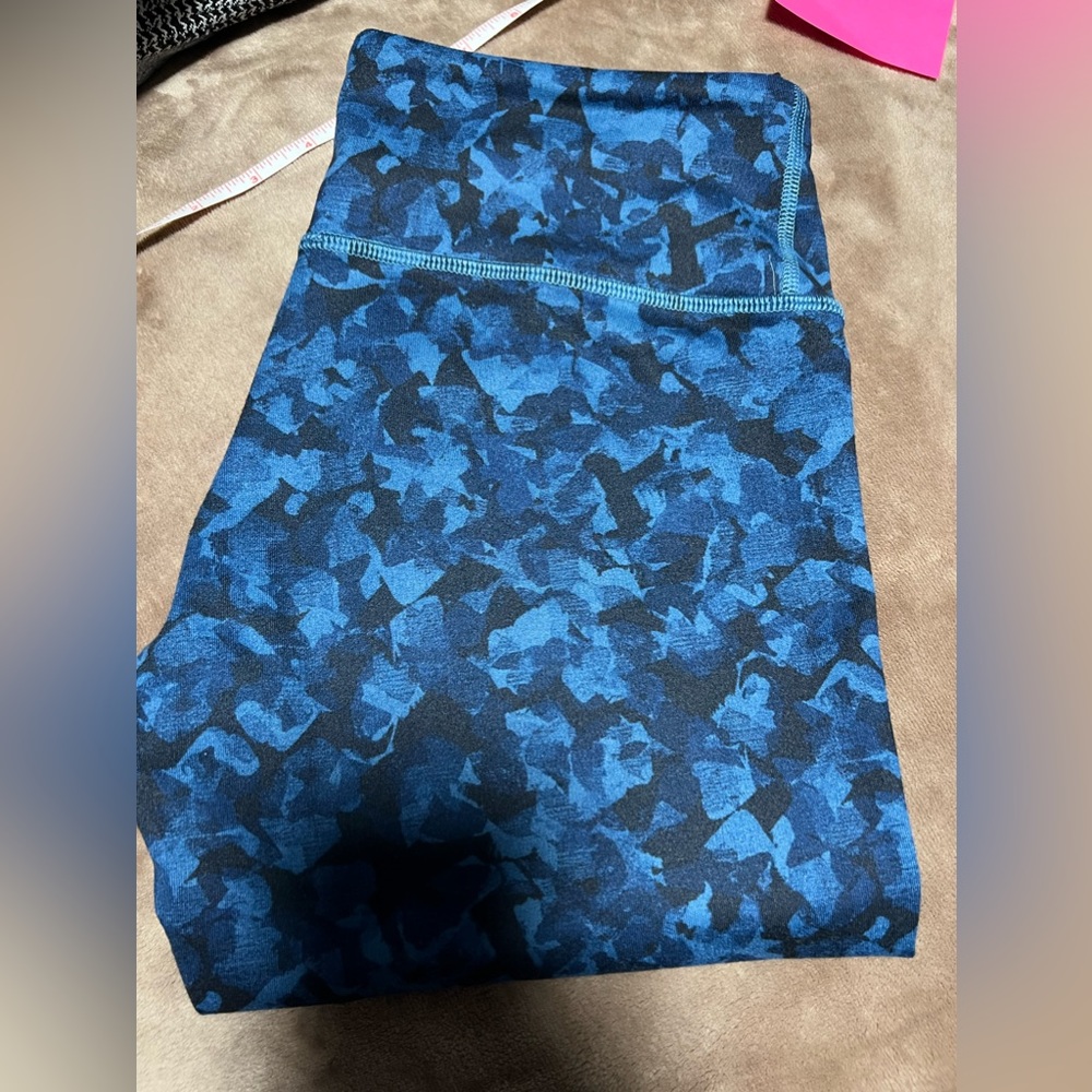 Lululemon wunder under 6